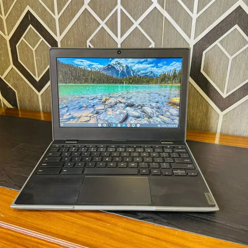 Lenovo 100e - 4GB Ram- 32GB Storage